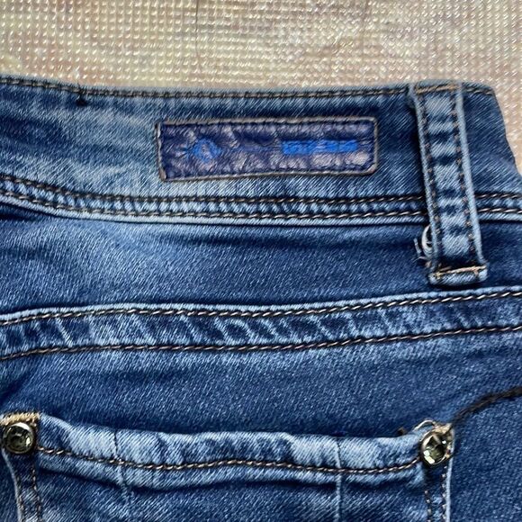 Grace Women’s skinny distressed jeans. Size 24 - Picture 8 of 15